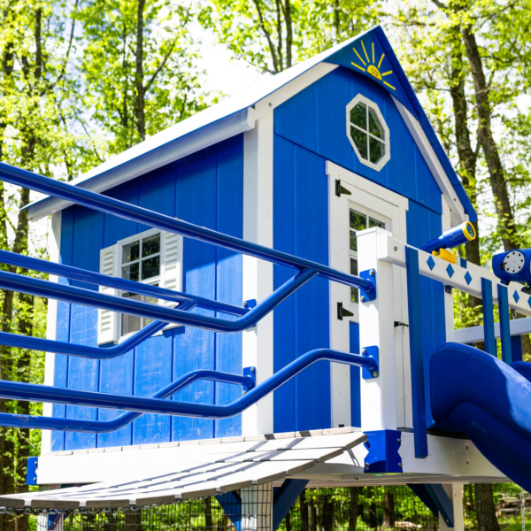 Bright White w Blue Playhouse, Blue Accessories and Blue Accents
