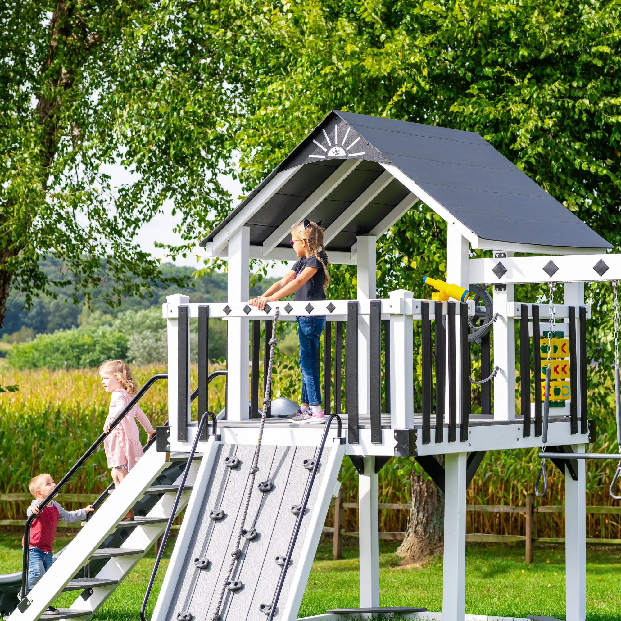 Bright White w Gray Accessories and Black Accents