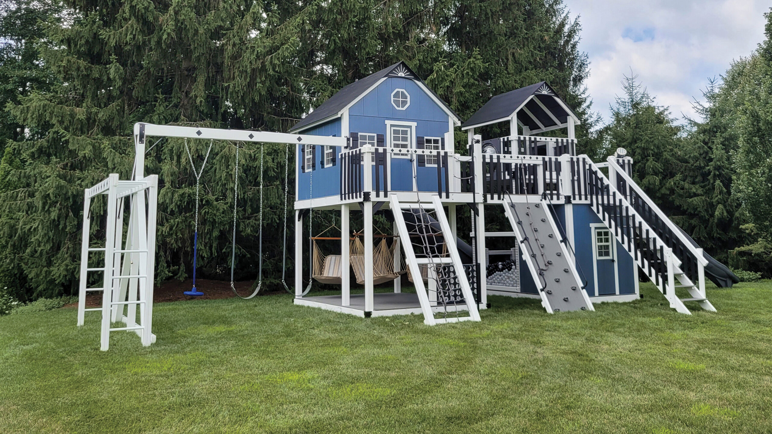 How Do I Measure My Yard to Make Sure a Playset Will Fit?